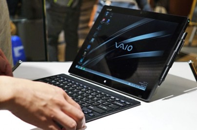 1102z33 404x268 「VAIO Prototype Tablet PC」、ソニーストア大阪トークショーレポート（前編）