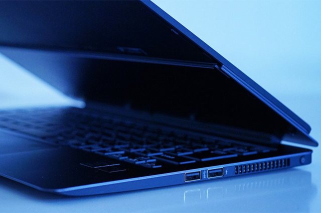 VAIO『Z』モンスターPC i5 タブレットPC 2in1 バッテリー良好 VAIO『Z』モンスターPC i5 タブレットPC 2in1 バッテリー良好 VAIO 最