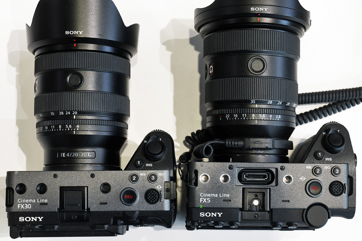 FX30とFX5の上面比較