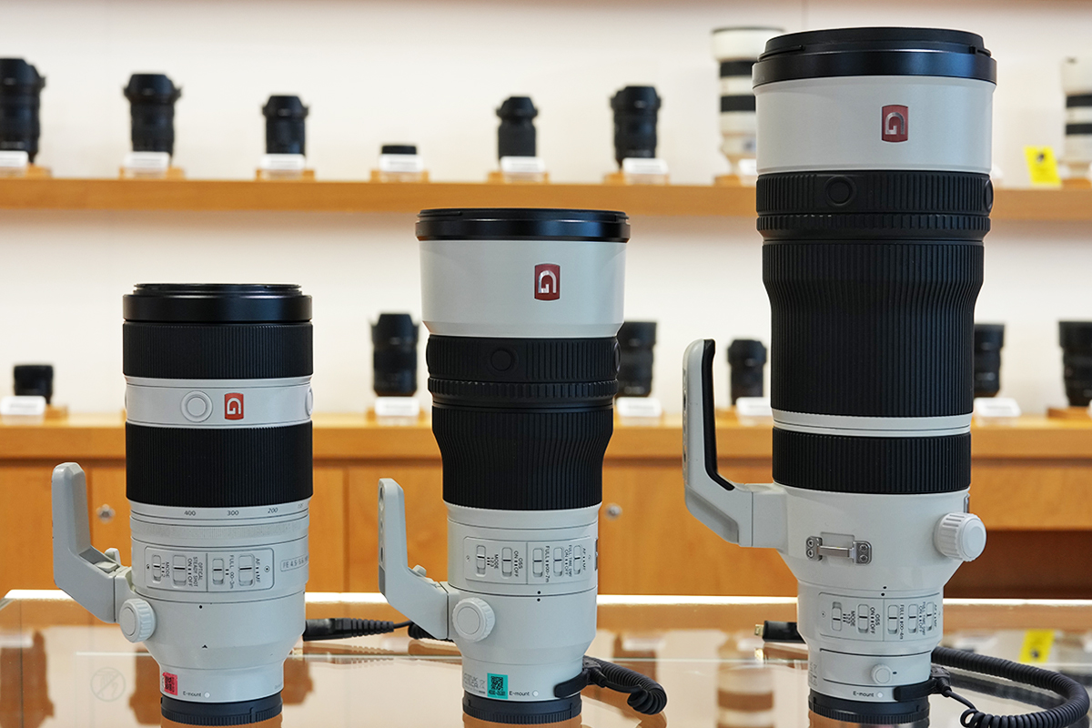 左からSEL100400GM・SEL400F45GM・SEL100400MCをフードなしで縦に並べたところ
