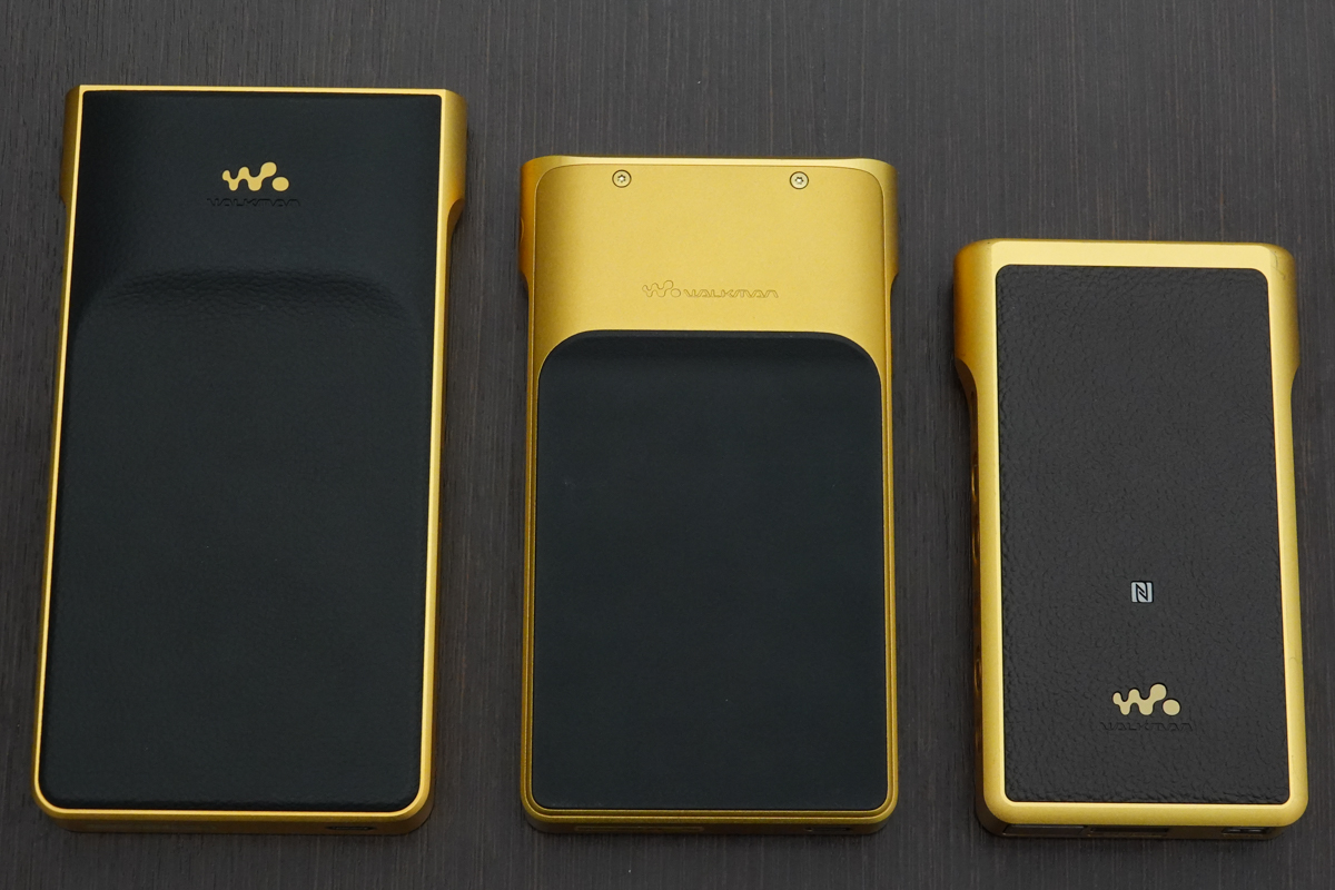 左からNW-WM1ZM3、前モデルのNW-WM1ZM2、初代NW-WM1Zの背面
